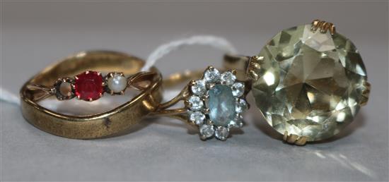 Three assorted 9ct gold rings and a 14ct gold ring.